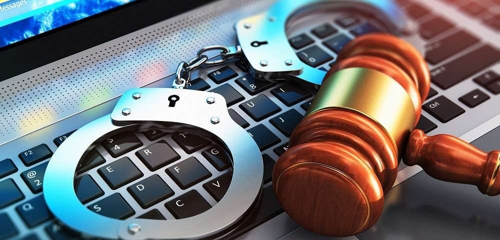 साइबर अपराधियों के हौसले बुलंद, पुलिस अफसर को बनाया शिकार, फर्जी फेसबुक अकाउंट बनाकर लोगों से मांगे पैसे