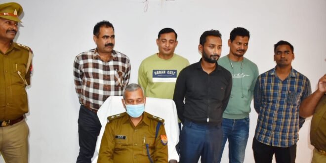 गाजीपुर में हाईकोर्ट का जज बनकर निरीक्षक से पैसे की डिमांड करने वाला जालसाज गिरफ्तार