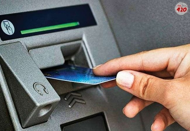 क्या है ATM Skimming? Cloning फ्रॉड से खुद को बचाने के लिए अपनाएं ये आसान उपाय