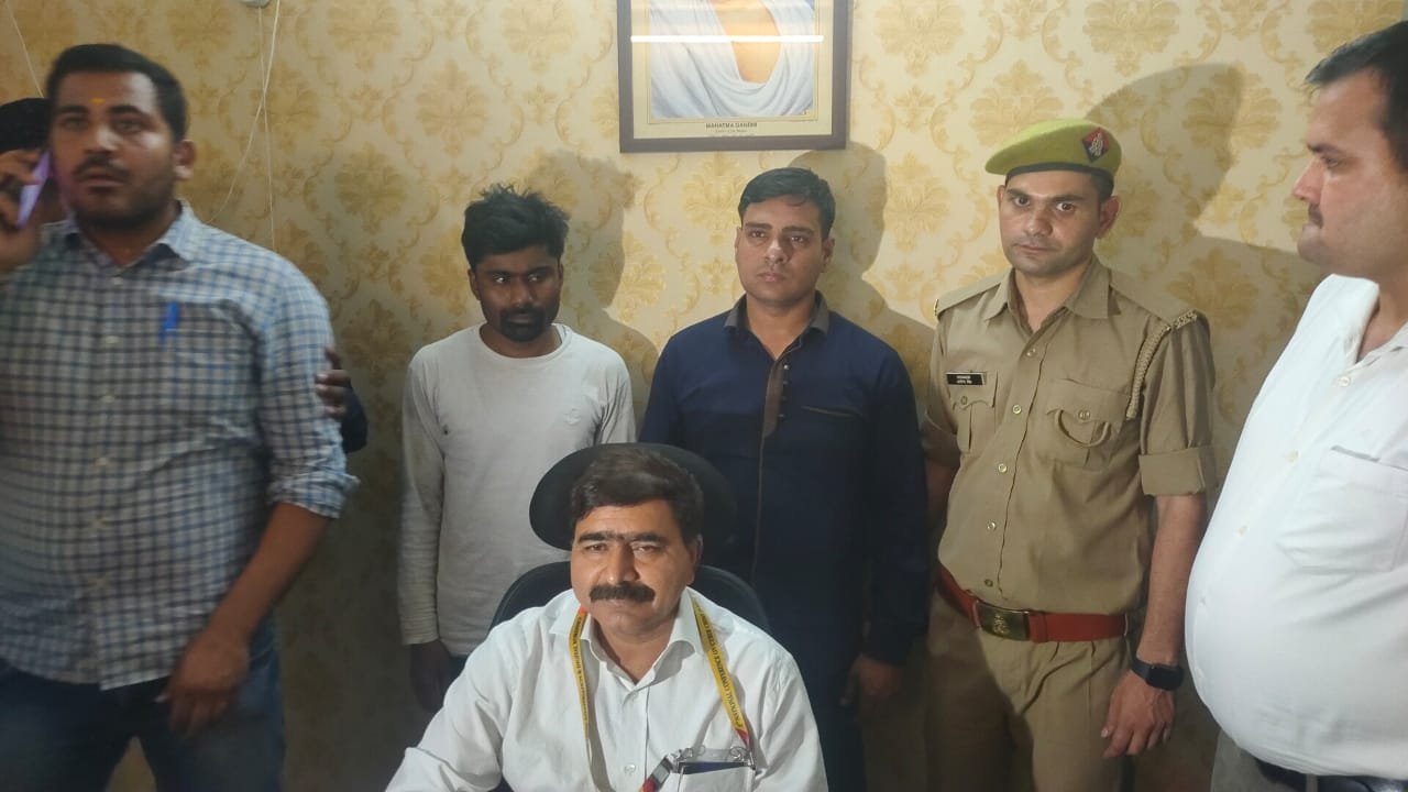 नोएडा: APP डाउनलोड कराकर लोगों को करोड़ों रुपये का चूना लगा चुके ठग गिरफ्तार, जामताड़ा का मास्टरमाइंड गिरफ्तार