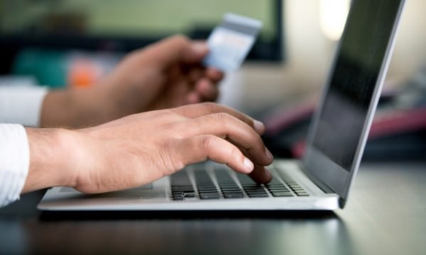 क्या आपको भी लगता है Digital Banking से डर? ऑनलाइन ठगी से इन बातों का ध्यान रखकर बच सकते हैं