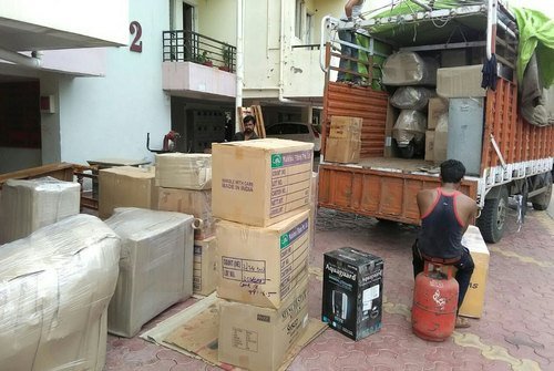 Movers and Packers बन साइबर क्रिमिनल ने CA का सामान हड़पा, अब मांग रहा 4 लाख की फिरौती, नोएडा से बोकारो जाना था सामान