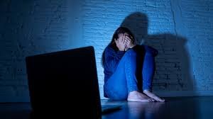 सोशल मीडिया पर गलती से भी शेयर न करें ऐसी वीडियो, खानी पड़ेगी जेल की हवा