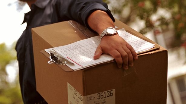 IIM Student को लैपटॉप की जगह घड़ी साबुन की Delivery, कंपनी बोली Sorry, अब कुछ नहीं होगा